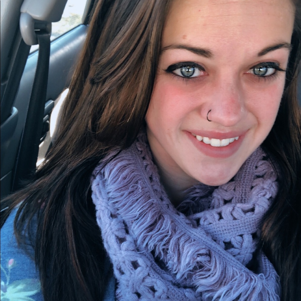 Meet your Posher, Samantha